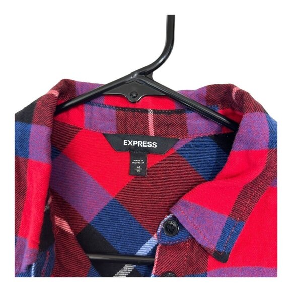 EXPRESS Women SZ M Red Plaid Flannel Cropped Button Down Shirt Long Sleeve - Picture 7 of 11